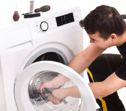Giới thiệu dịch vụ sửa máy giặt tại nhà quận Bình Chánh
Máy giặt là một thiết bị không thể thiếu trong mỗi gia đình hiện đại, giúp tiết kiệm thời gian và công sức cho việc giặt giũ. Tuy nhiên, sau một thời gian sử dụng, máy giặt có thể gặp phải những sự cố gây khó chịu và ảnh hưởng đến sinh hoạt hàng ngày. Nếu bạn đang sinh sống tại quận Bình Chánh và máy giặt nhà bạn đang gặp vấn đề, đừng lo lắng! Chúng tôi cung cấp dịch vụ sửa máy giặt tại nhà uy tín, chuyên nghiệp, giúp bạn khắc phục mọi sự cố một cách nhanh chóng và hiệu quả.
